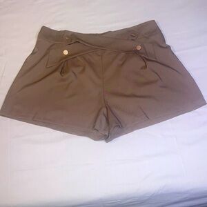 PLUS SIZE CUVE  Short  Size 4 XL